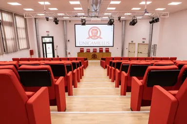 ユニカミラス大学キャンパス(内観)