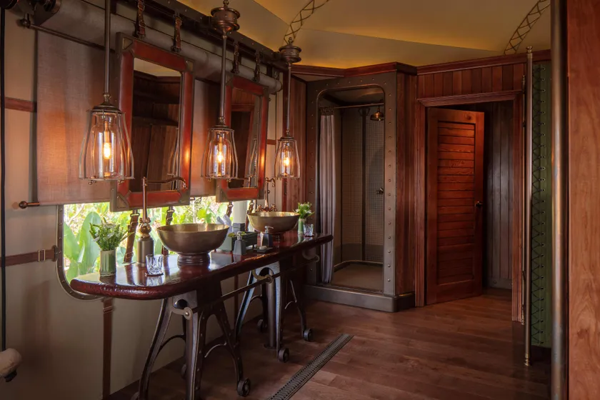 メコン・エクスプローラー・テント_バスルーム