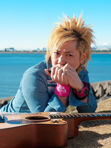 出演アーティスト  岡平健治 (19・3B LAB.☆S)