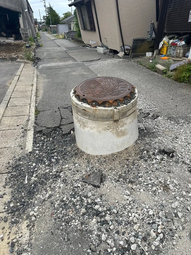 能登半島大地震で液状化マンホールなどが原因で石川県珠洲市からおよそ半日かけて、金沢市のコインランドリーまで行き洗濯されているとのことでした。