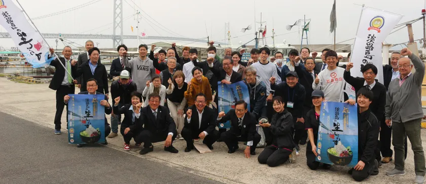 生しらすの販売に意気込む関係者