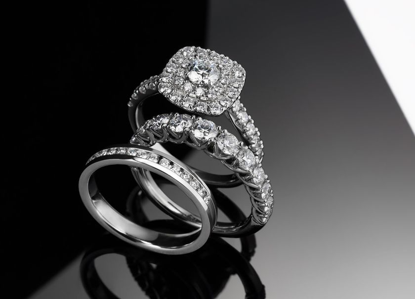 アイディアルメイクにより生み出される至高の輝き
4月の誕生石「ダイヤモンド」に永遠の愛を込めて