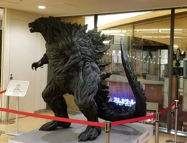 【ゴジラ・アース立像展示（イメージ）】