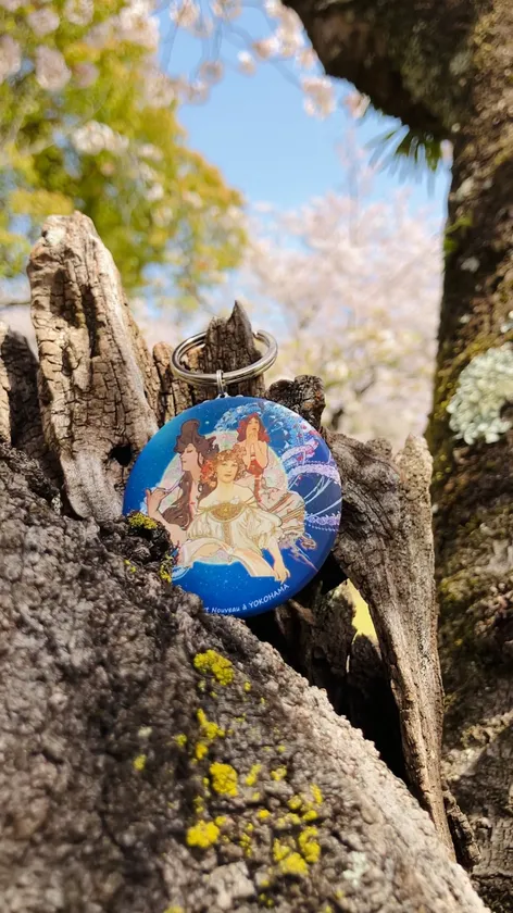 初日来場特典【缶バッジキーホルダー】