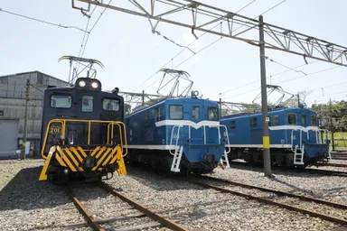 電気機関車　イメージ