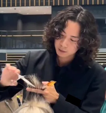 トップスタイリスト渕向氏