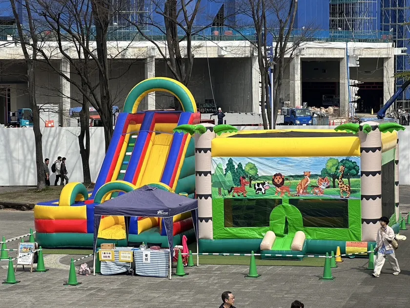ふわふわ遊具