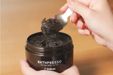 本物のコーヒー素材を活用！持続可能な社会に貢献した、ボディスクラブ