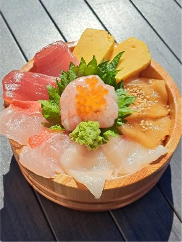 「とと丸7種桶丼」金目鯛お味噌汁付