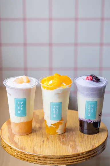 チーズドリンク 静岡みかん／ピーチ／ベリー 各700円(税込)