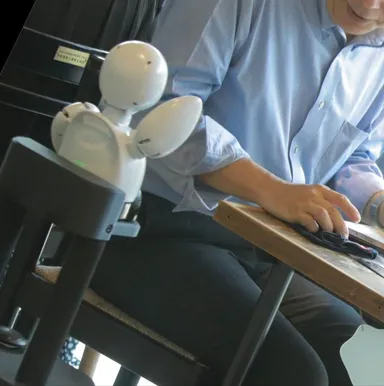 本大会の競技種目となる「OriHime-T配膳」