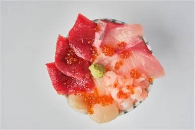 本マグロ赤身5種丼