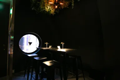 ハイテーブルエリア