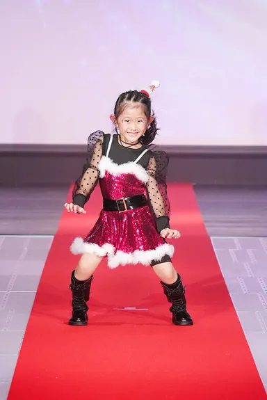 ダンスステージ ZENRYOKU DANCE