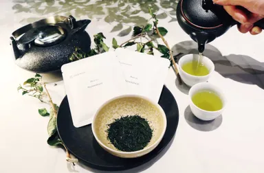 急須から立ち上る新茶の香り。狭山茶の魅力を五感で楽しむ体験を