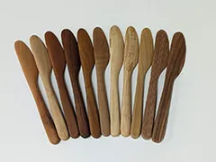 東京の木で作るバターナイフ