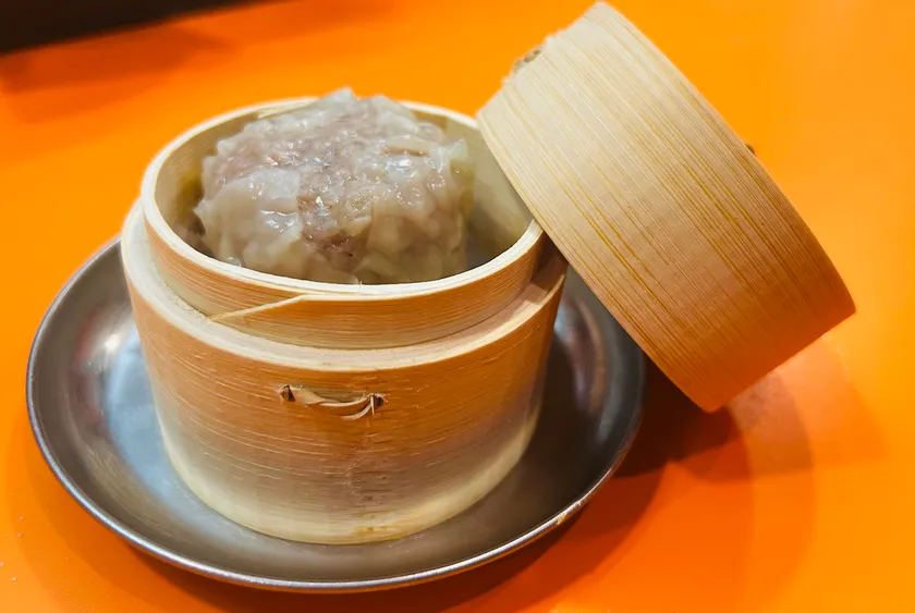 新橋店限定「ジャンボシウマイ」