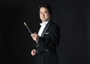 指揮者 村上寿昭(代表理事)