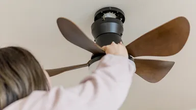 取り付けやすい「軽量設計」