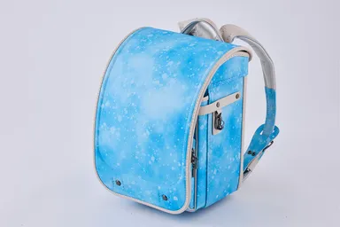 色と質感で描く、新たな素材表現