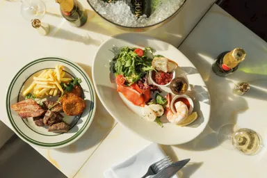 テラスお食事　イメージ