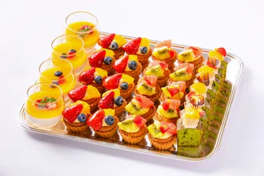 サントロペ　ブッフェスイーツ