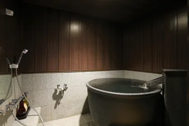 Jrスイートの釜風呂(温泉)