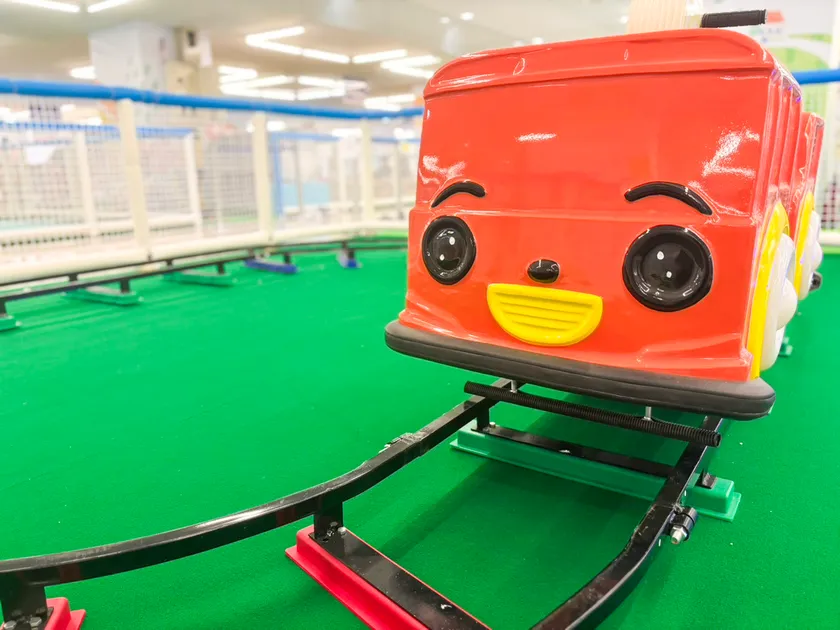 ユニークな乗りものが勢揃い