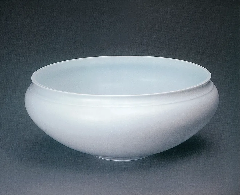 第49回日本伝統工芸展入選作 青白磁楕円深鉢