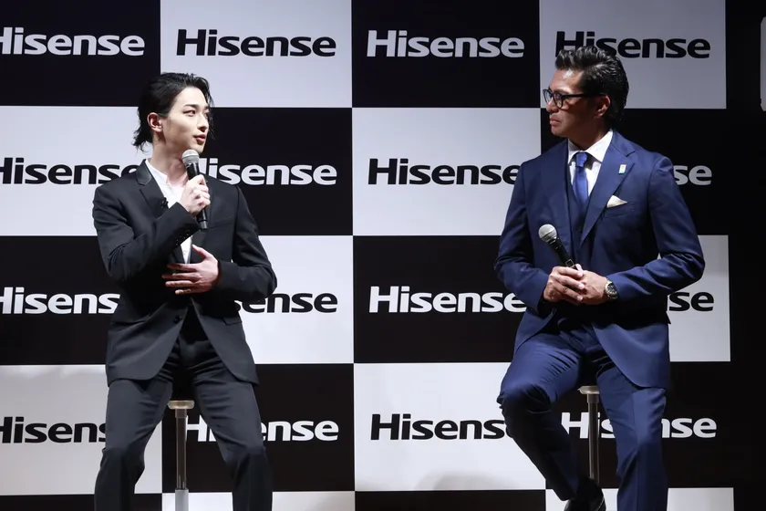 横浜流星さん/ハイセンスジャパン株式会社 マーケティング部 部長・家倉 宏太郎氏