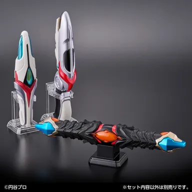 ウルトラレプリカ ダークエボルバー(3商品コレクションイメージ)