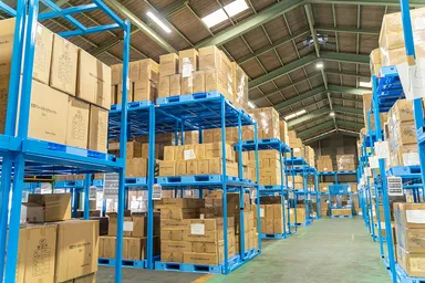 自社管理倉庫