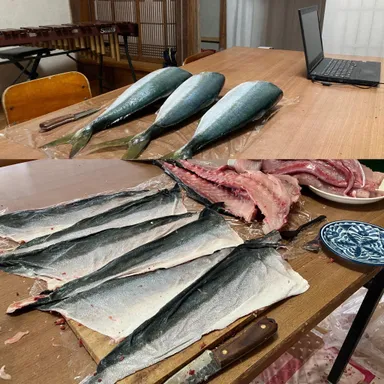 「魚の皮から革細工」づくりの様子
