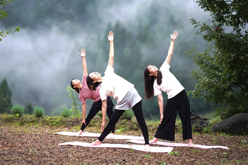 善玉菌たっぷりの農場でのヨガは格別な時間