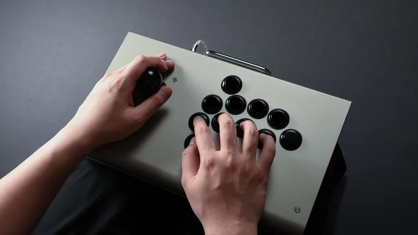 『iO』イメージ(1)