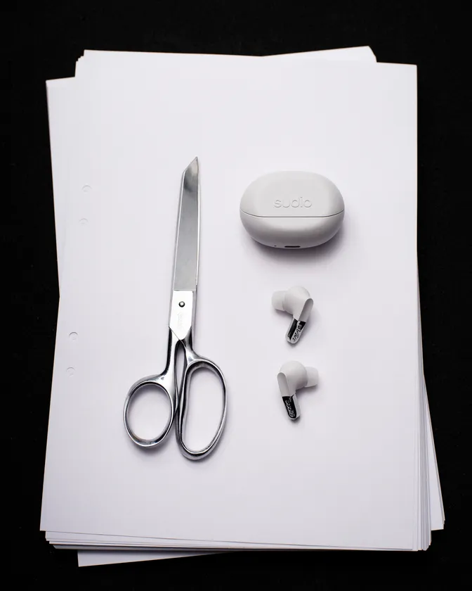 Sudio N3 Pro クロームホワイト ライフスタイル