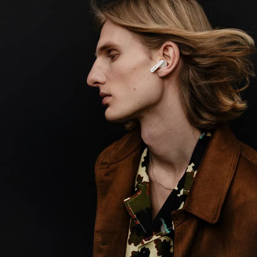 Sudio N3 ミルクホワイト着用写真