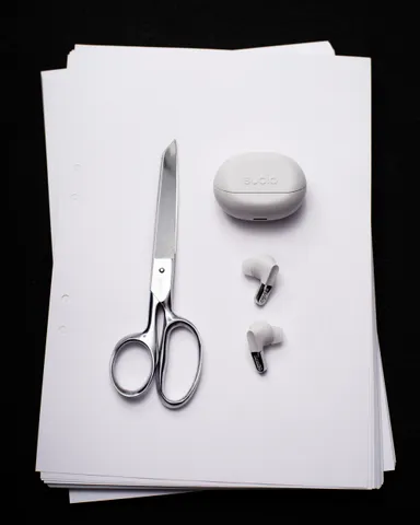 Sudio N3 Pro クロームホワイト ライフスタイル