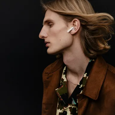 Sudio N3 ミルクホワイト着用写真