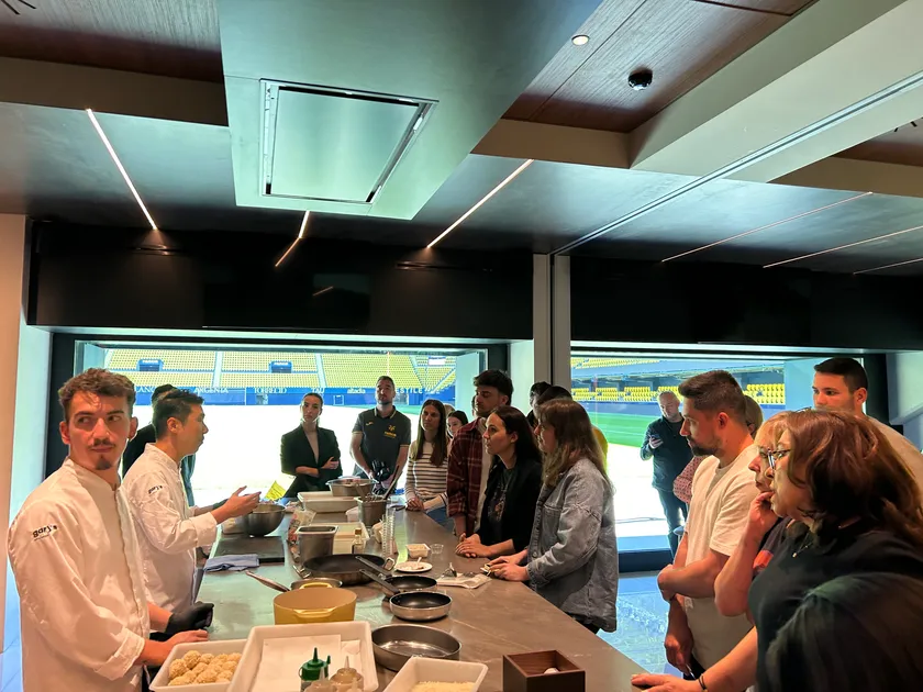 矢ノ目シェフによる染野屋豆富の調理2