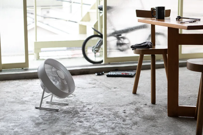 コードレスだからガレージ作業にもぴったり