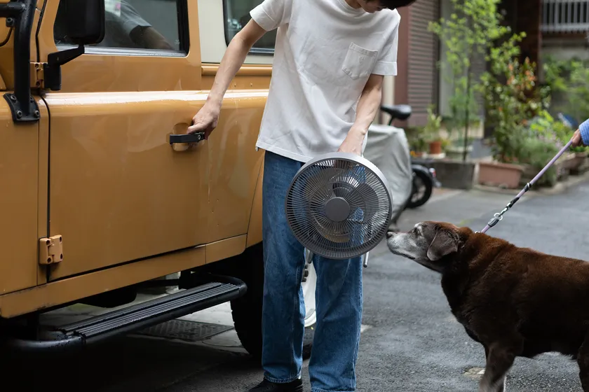 IPX4の防水機能付きだからアウトドアにも