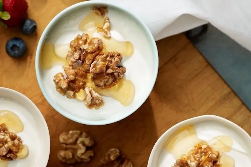 くるみとはちみつのギリシャヨーグルト