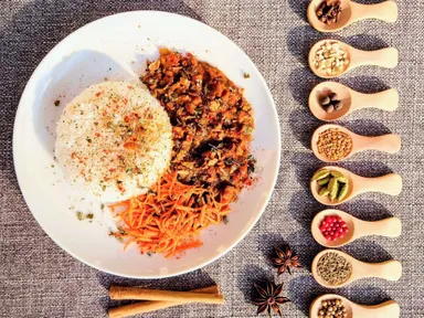 いとカフェとスパイスのFACTORY