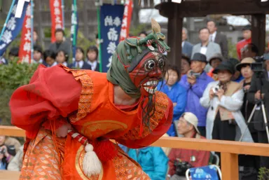 国の重要無形民俗文化財に指定されている「隠岐国分寺蓮華会舞」の特別演舞