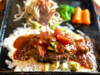 アボカド＆トマトはんばぁーぐ