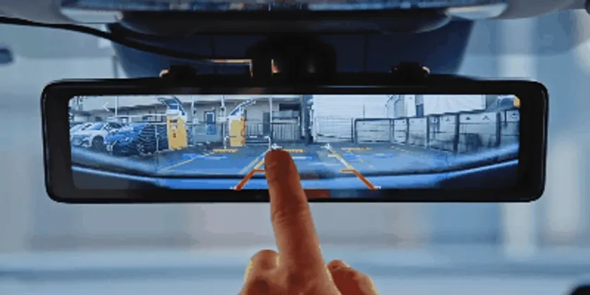 バック連動対応