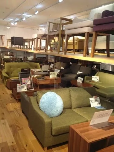 ソファの座り心地もじっくり試すことができる