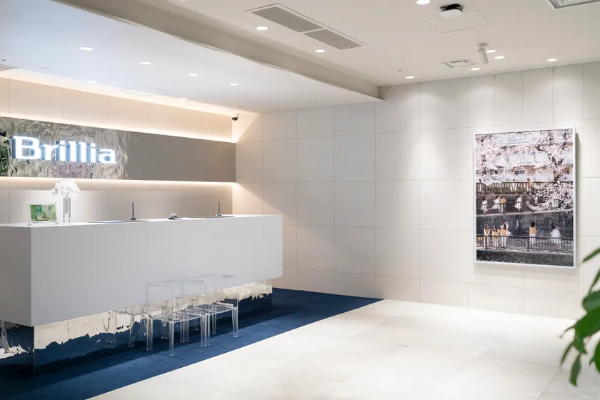 Brillia Gallery 新宿における作品展示「monodramatic/double standard」(髙倉大輔氏)