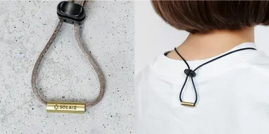 ロゴ入りの真鍮パイプ